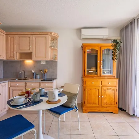 شقة La Perle Rosel By Interhome